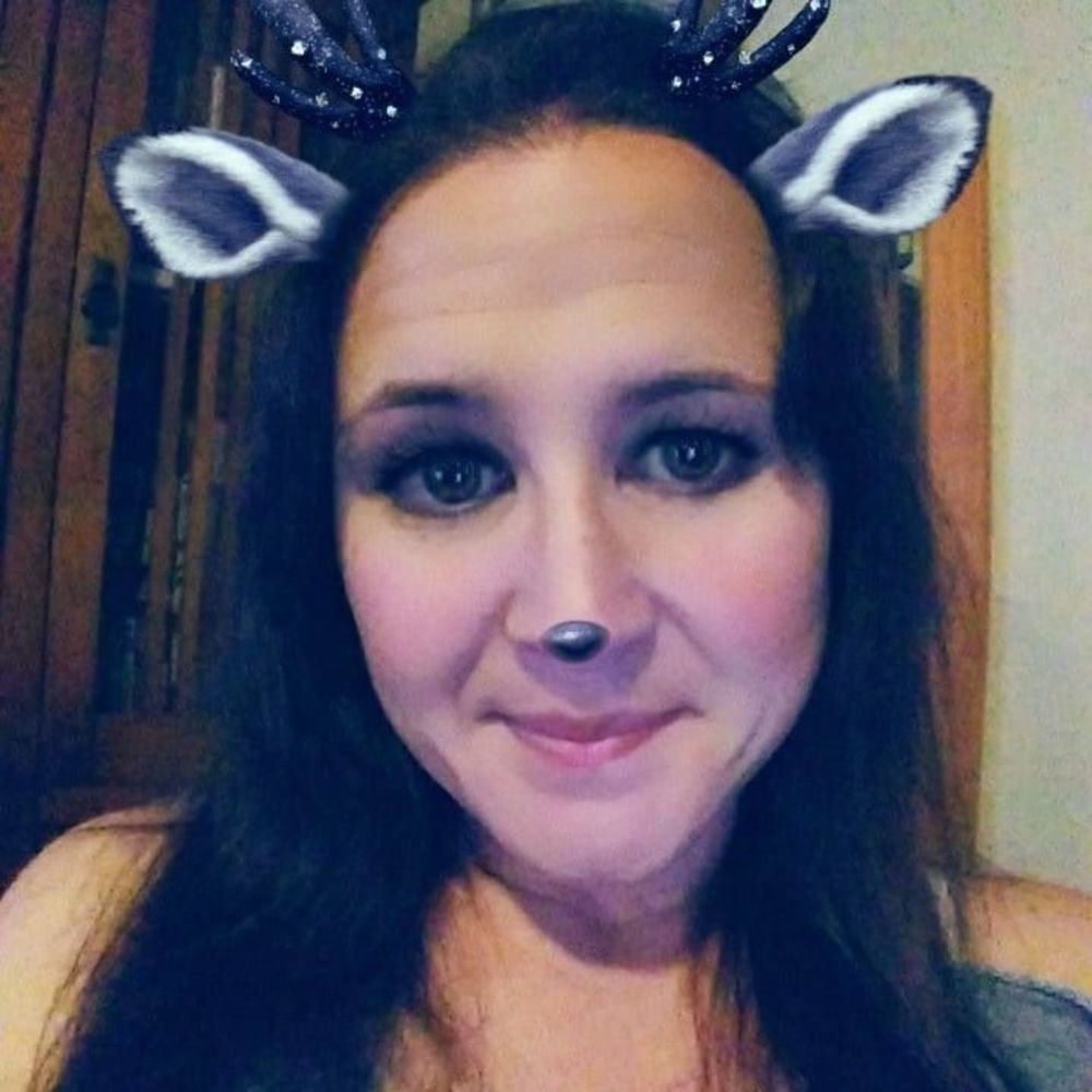 Meet your Posher, Crystal